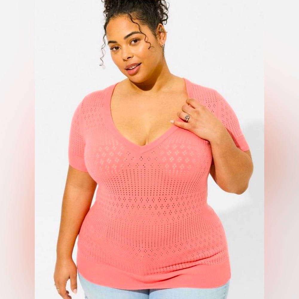 NWT Torrid sz 2 Coral Pointelle short sleeved shirt